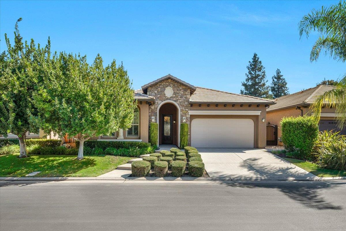 11378 N Via Montessori Dr