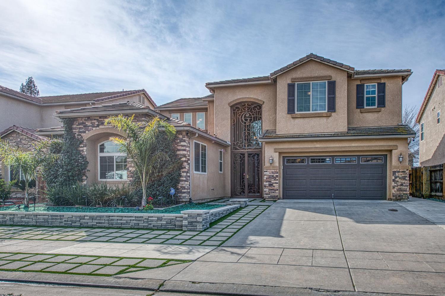 1407 E Via Marbella Dr